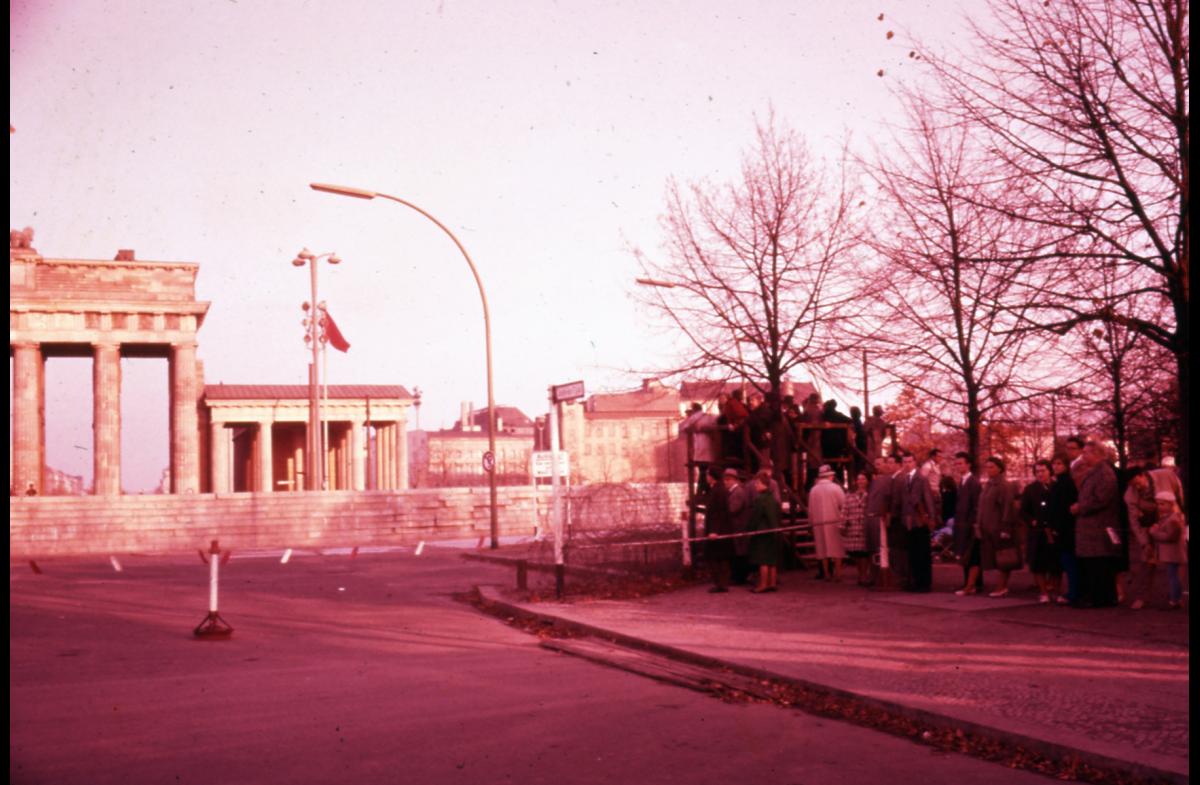 The new Berlin Wall on a Sunday afternoon